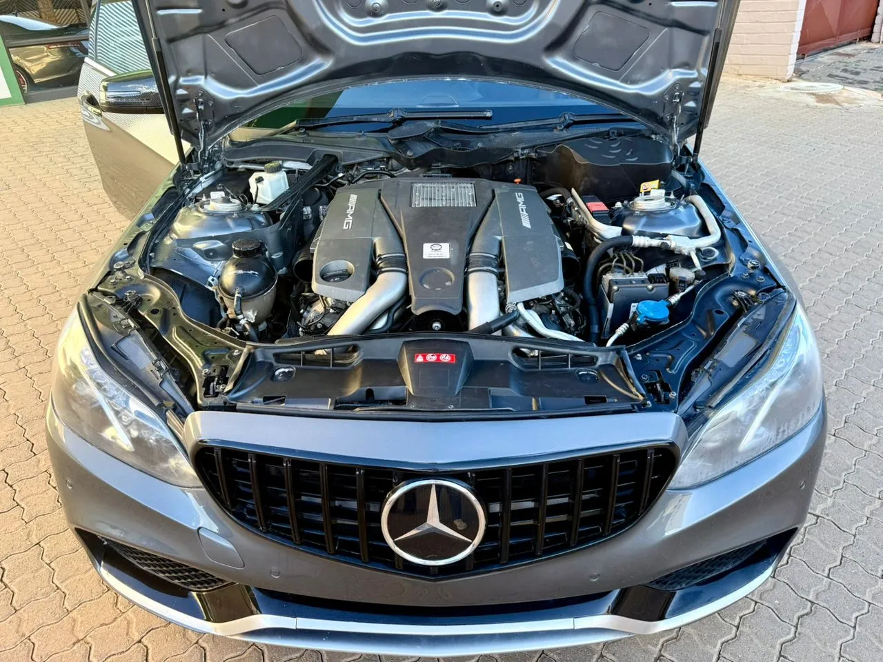 Mercedes-Benz E63 S AMG 2013 For Sale thumbnail 2