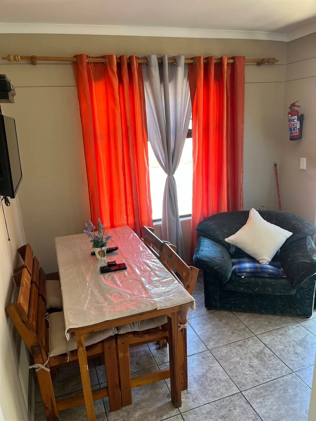 Davey's Self Catering Accommodation thumbnail 2