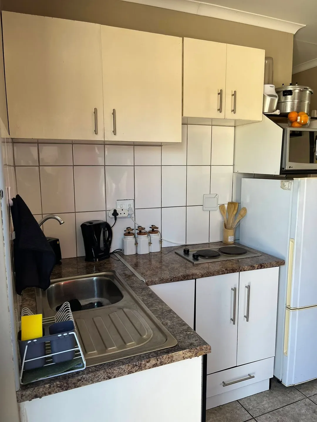 Davey's Self Catering Accommodation thumbnail 7